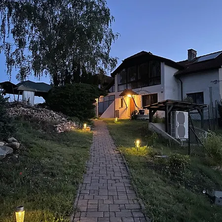 Rodinny Dum & Spa Apartment Lochovice